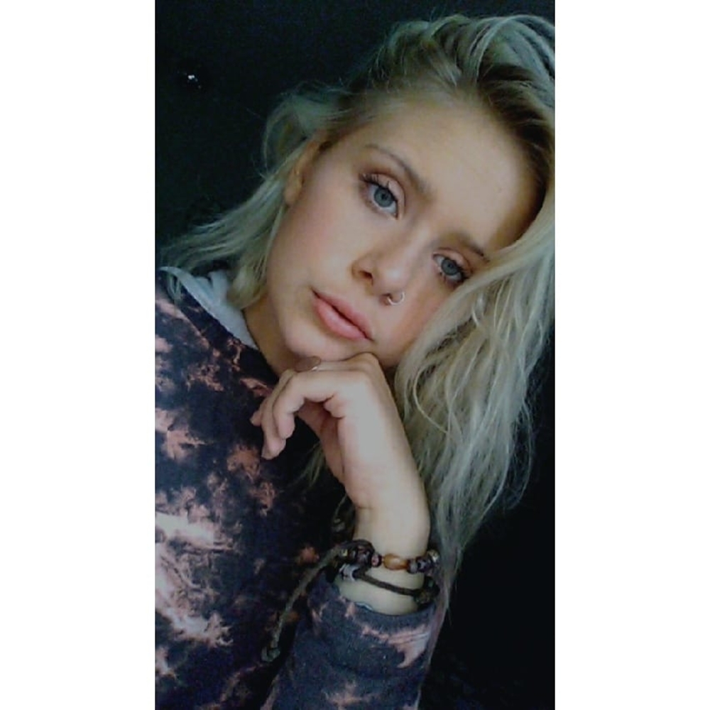 Meet your Posher, Kaylin
